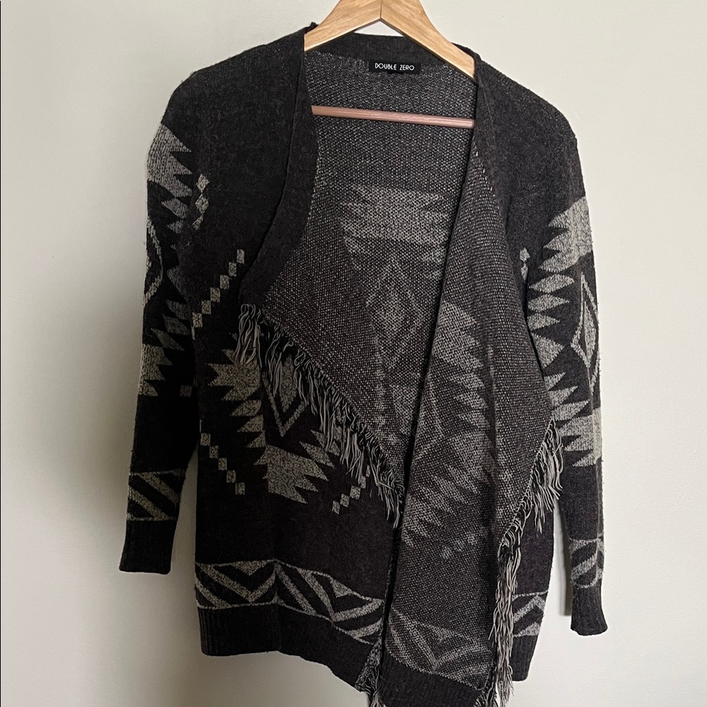 Blancket Style Women’s Sweater